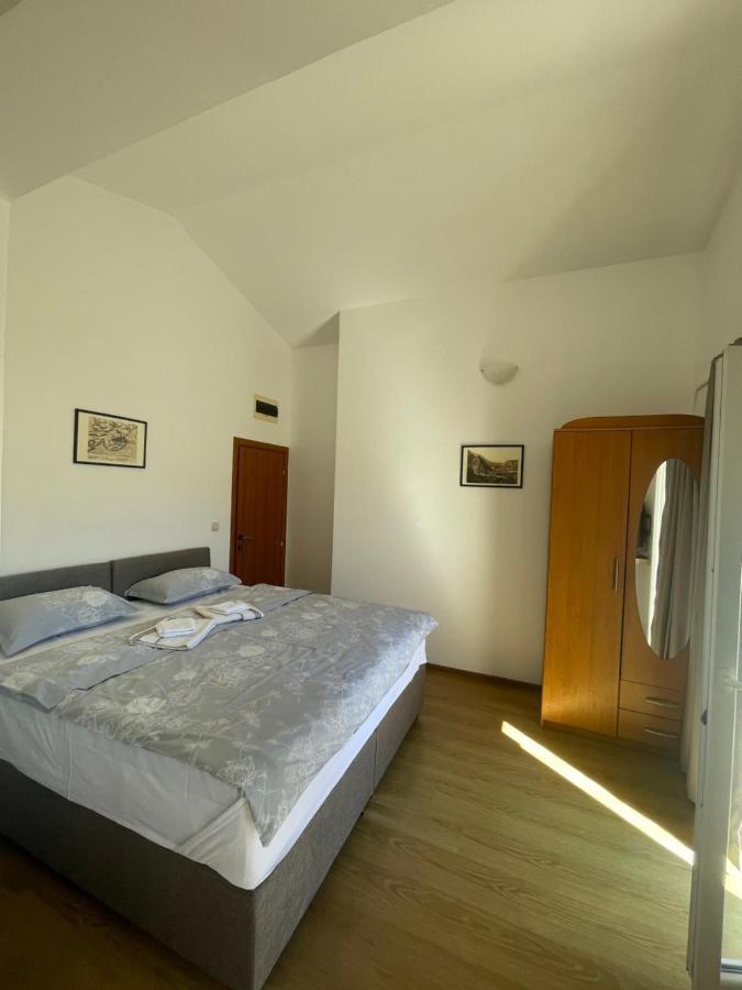 Apartments Manojlovic Budva Exteriör bild