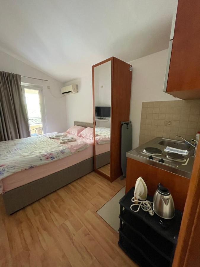 Apartments Manojlovic Budva Exteriör bild