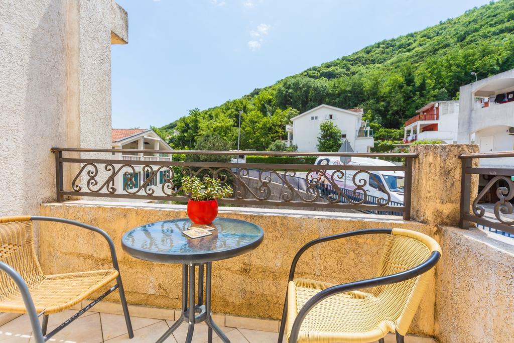 Apartments Manojlovic Budva Exteriör bild