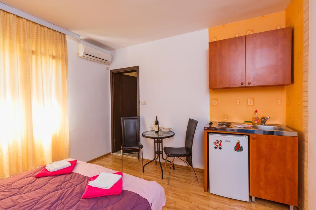 Apartments Manojlovic Budva Exteriör bild