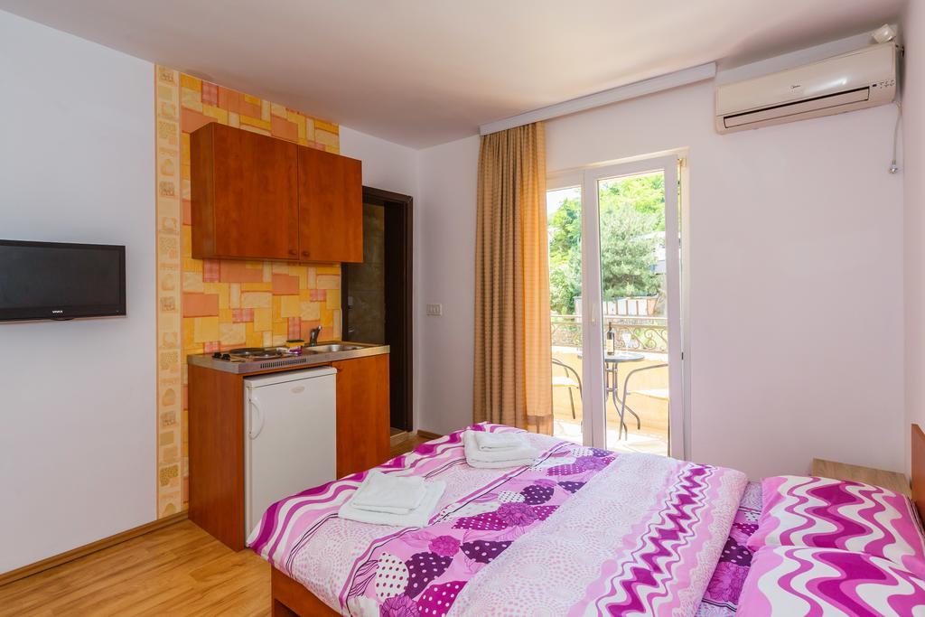 Apartments Manojlovic Budva Exteriör bild