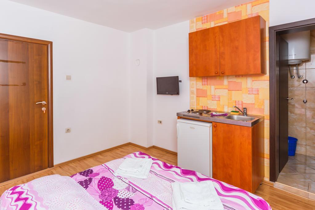 Apartments Manojlovic Budva Exteriör bild