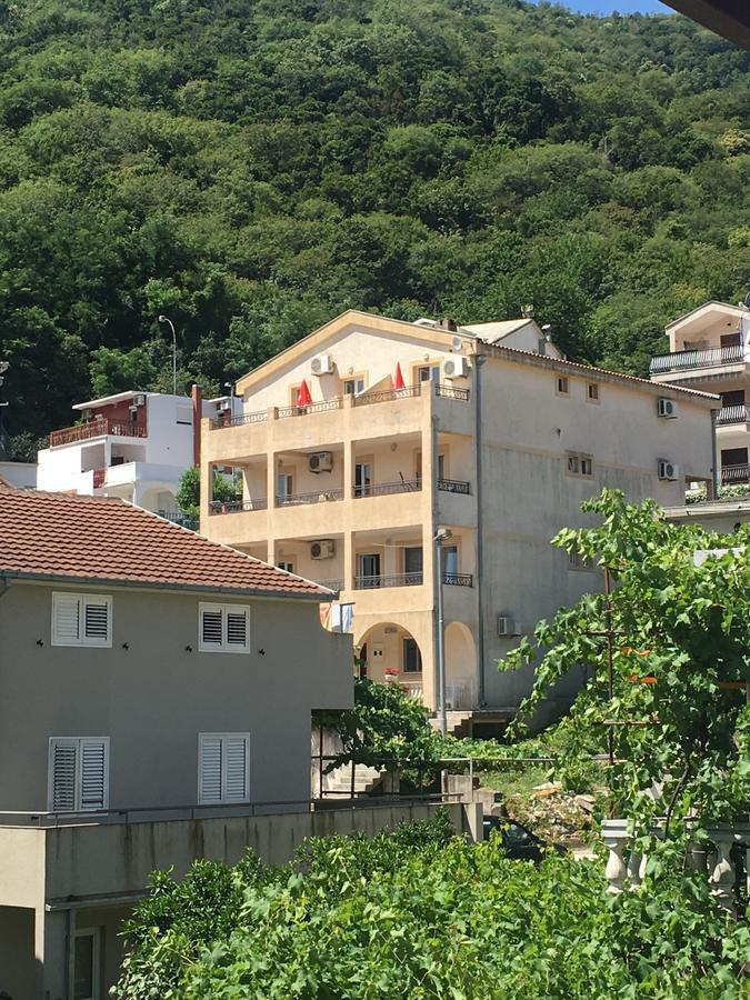 Apartments Manojlovic Budva Exteriör bild