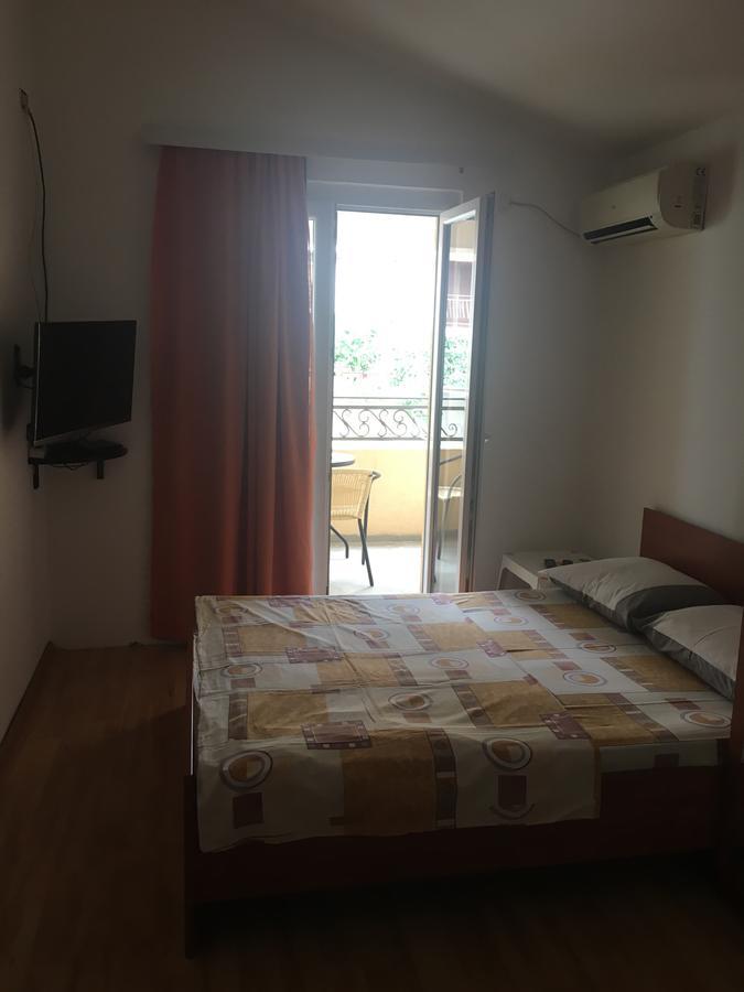 Apartments Manojlovic Budva Exteriör bild